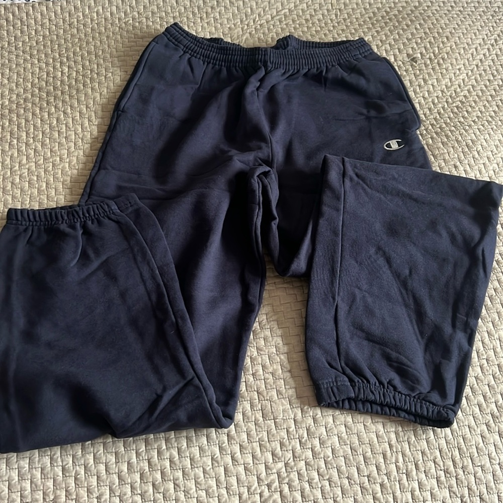 Men’s Champion size M sweatpants. Like new!